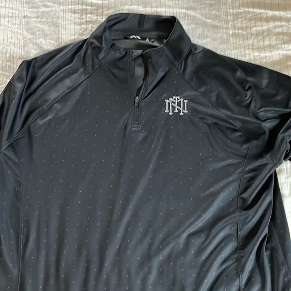 UNRL Pullover - Picture 1 of 7